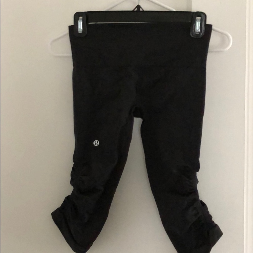 Lulu lemon Capri pants